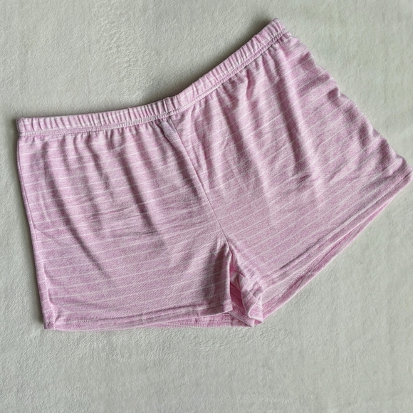 Laura Ashley PJ Set Short Sleeve Tee Shorts Embroidered Love Paw Grey Pink L NWT - Picture 8 of 11